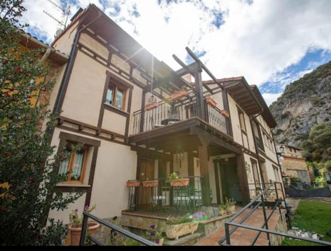 Casa rural la poza de la torca I y II Tobera Zewnętrze zdjęcie